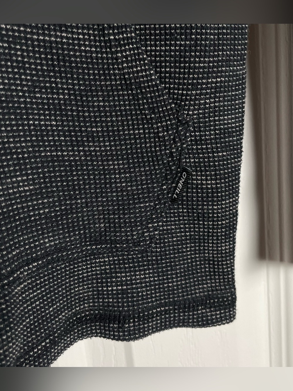 O'Neill Hoodie Shirt Men’s M Black Thermal Waffle Knit Pullover Kangaroo Pocket - Picture 5 of 11